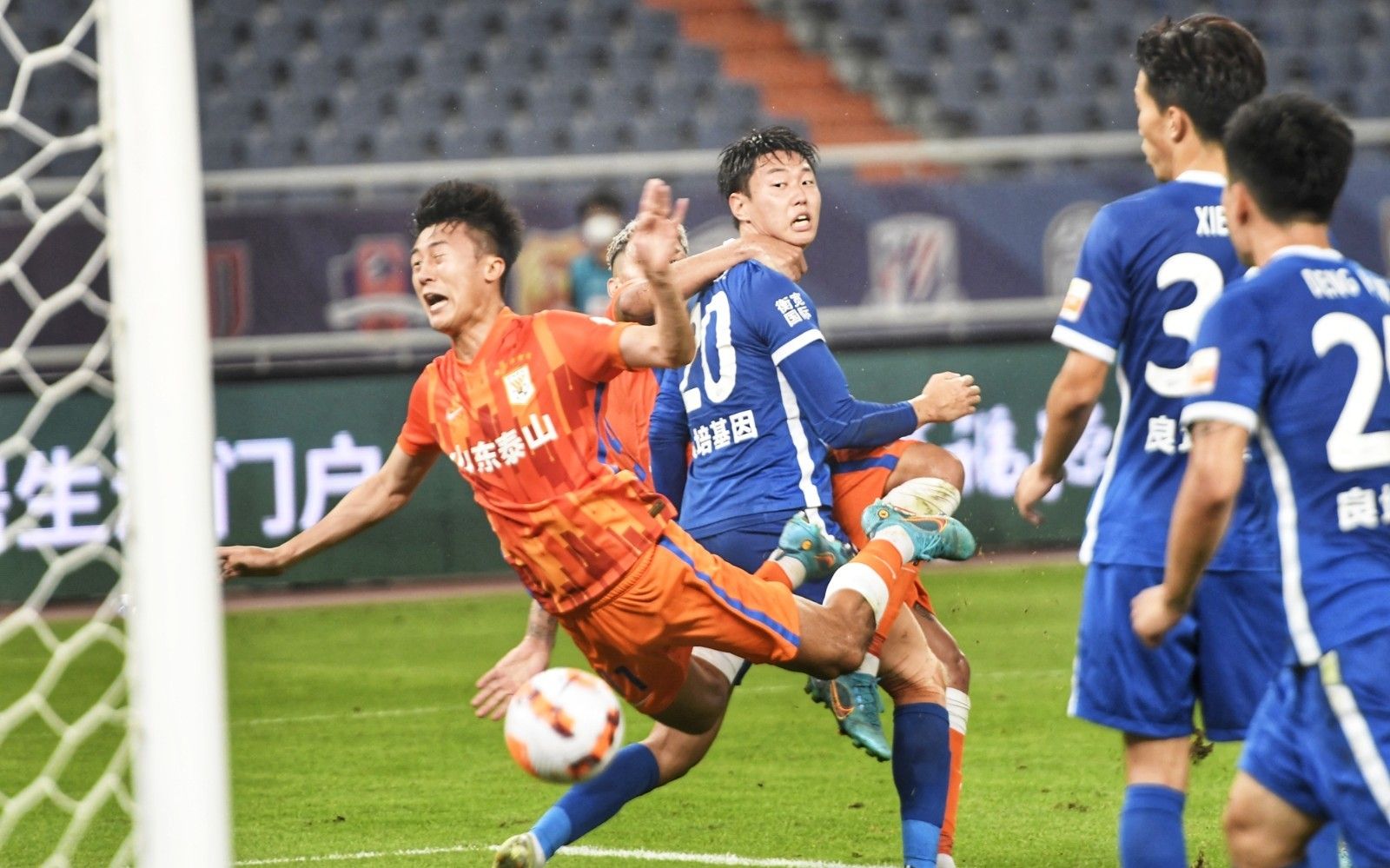 火箭109-112惜败掘金，约基奇34+10+9率队客场取胜