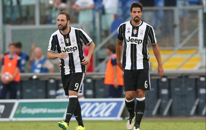 Shams：雄鹿愿与字母哥探讨留队或交易可能性，尼克斯不再是首选下家