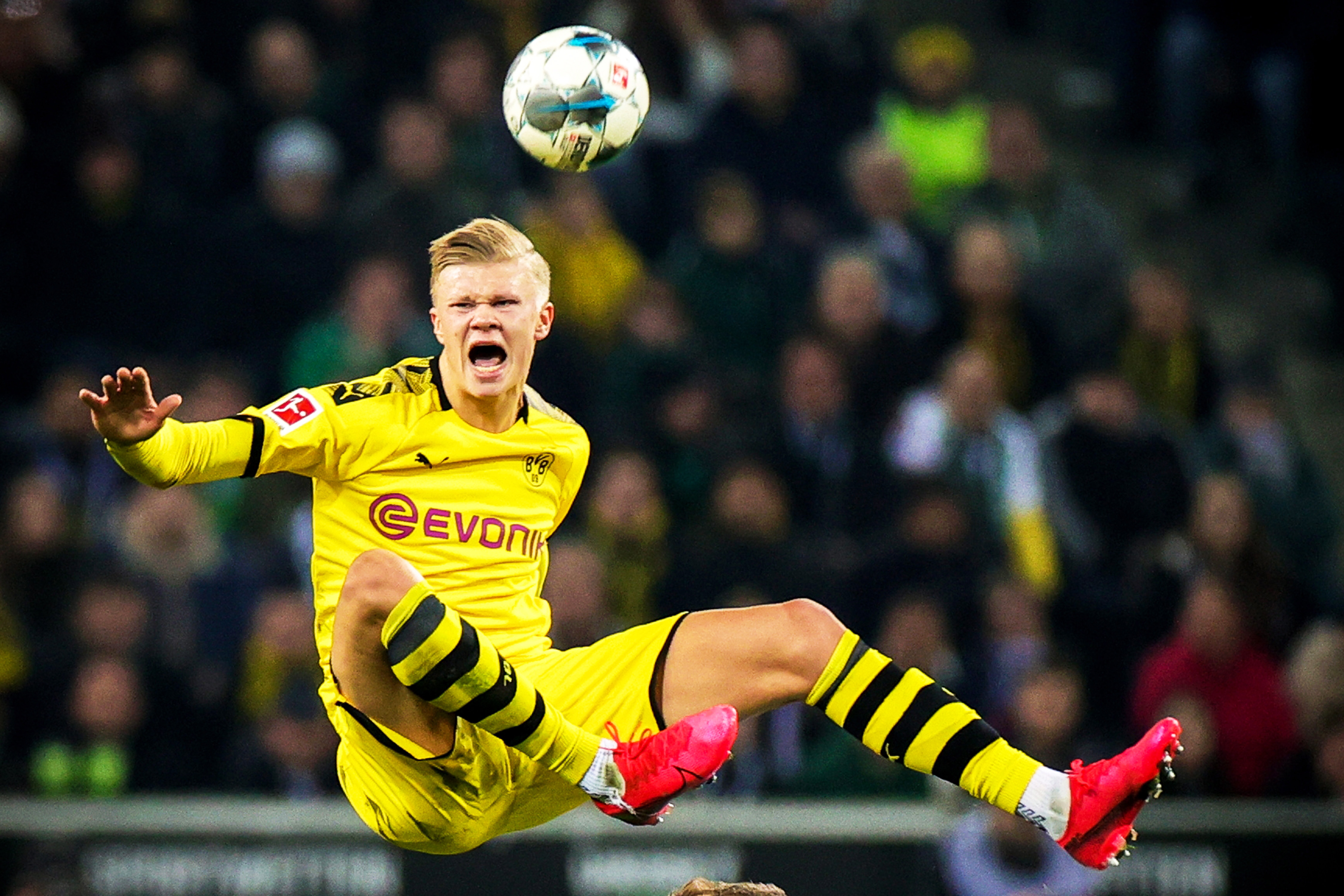 意媒：孔蒂明天回归那不勒斯，要求冬窗实质性引援以重振球队